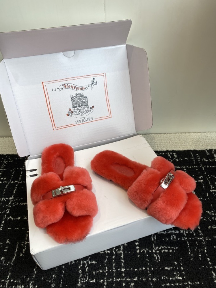H**mes SLIPPERS