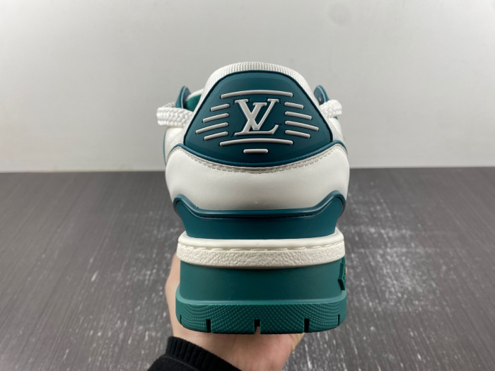 l0vt sneakers