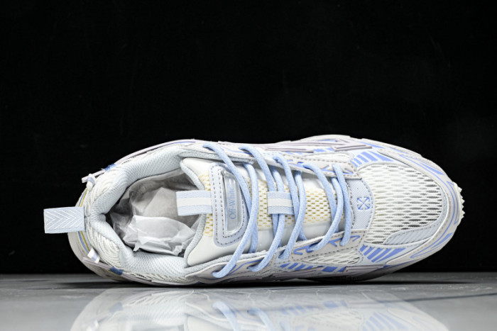 Off-White c/o Virgil Abloh