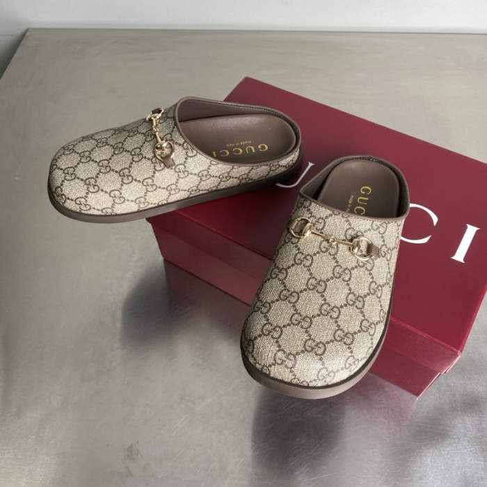 G*u*i SANDALS D06674