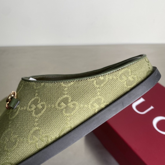 G*u*i SANDALS D06670