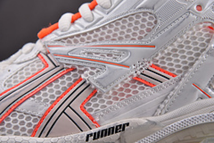 Ba*len*cia*ga Runner 677403 W3RM 9770