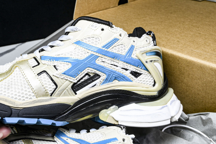 Ba*len*cia*ga Runner 677403 W5RH6 0312