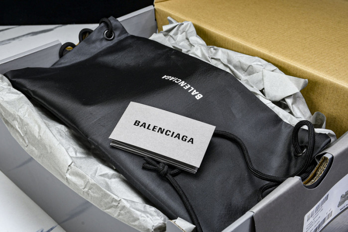 Ba*len*cia*ga Runner 779064 WRNNY 1180