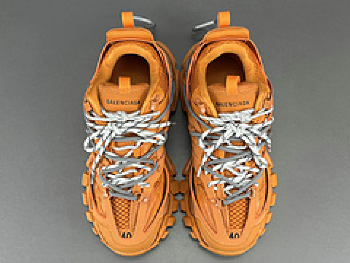 Ba*len*cia*ga TRACK 800592 WTRHK 7000