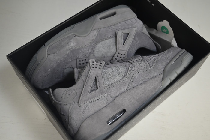 air jordan 4 retro kaws 930155-003