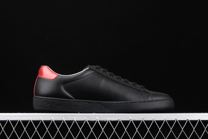 g*u*i low-top sneaker black e1245