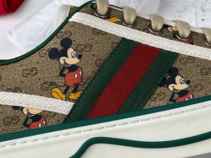 G*u*i ACE EMBROIDERED LOW-TOP SNEAKER E2269