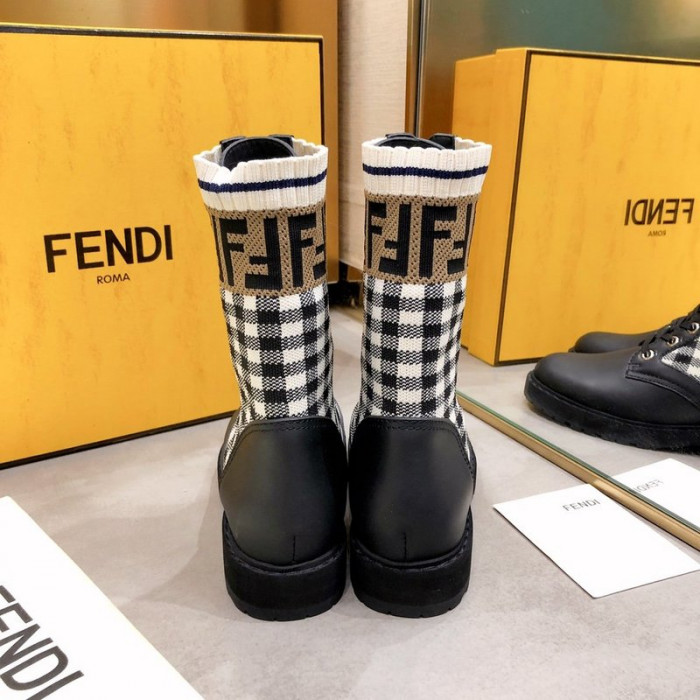 F**di ANKLE BOOTS F003
