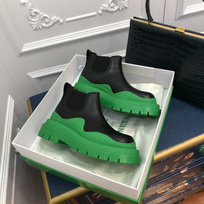 Bo*te*ga Ve*ne*ta BV005