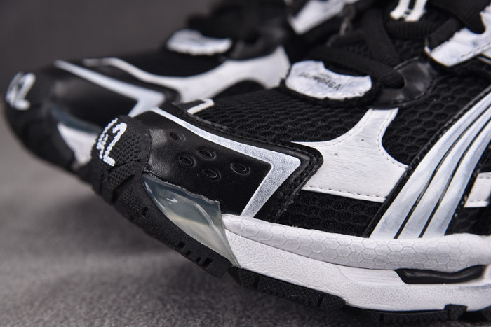 Ba*len*cia*ga Runner 772774 W3RMU 9010