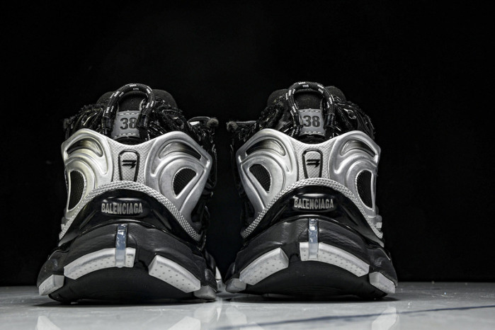 Ba*len*cia*ga Runner 772774 W3RNY 0322