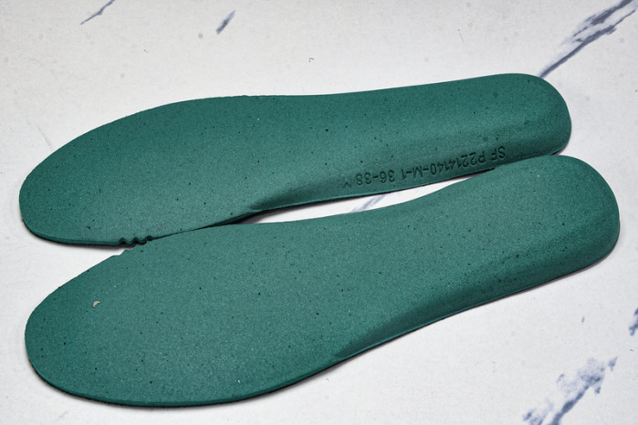 Ba*len*cia*ga Runner 772774 W3RNY 0322