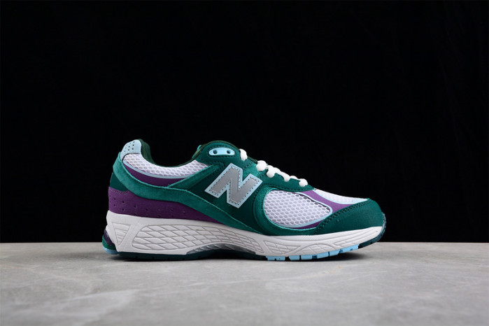 new balance 2002r up there backyard legends m2002rut