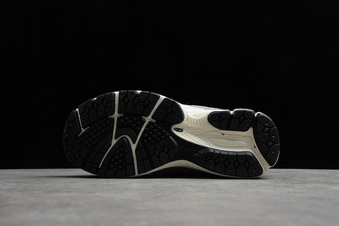 new balance 2002r marblehead light aluminum m2002rc