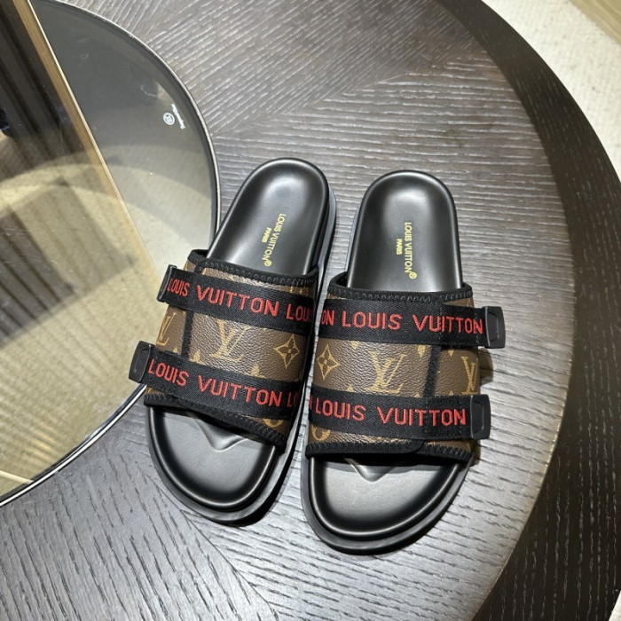 L0VT SANDALS