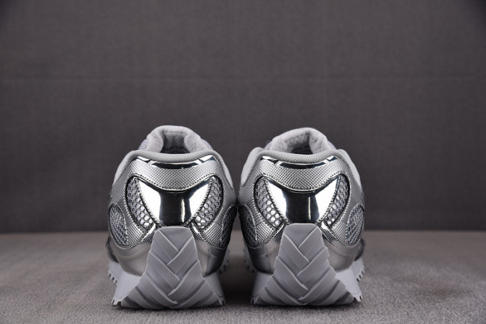 Bo*te*ga Ve*ne*ta BV040