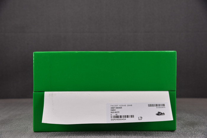 Bo*te*ga Ve*ne*ta BV038