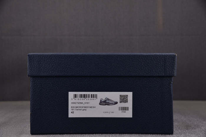 D*0r B30 SNEAKERS D0110