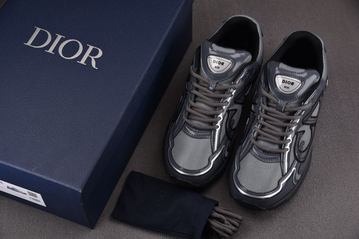 D*0r B30 SNEAKERS D0110