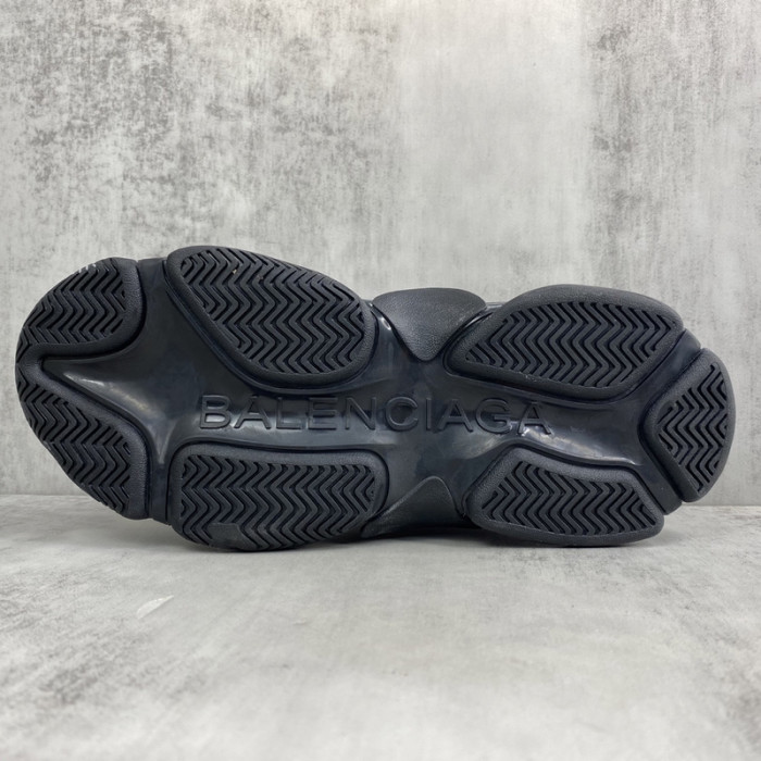 Ba*len*cia*ga Triple S SNEAKER