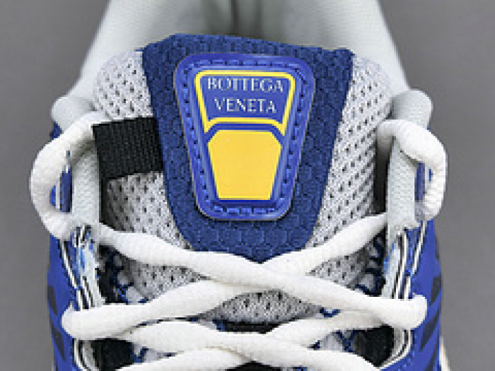 Bo*te*ga Ve*ne*ta BV051