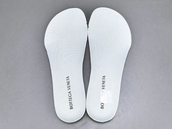 Bo*te*ga Ve*ne*ta BV051