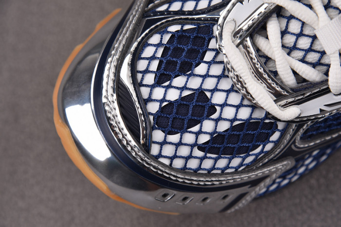 Bo*te*ga Ve*ne*ta BV059