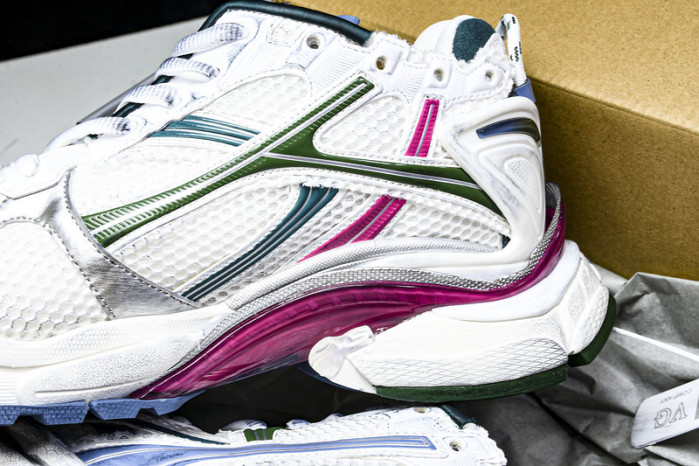 Ba*len*cia*ga Runner 772767 W3RMU 9934