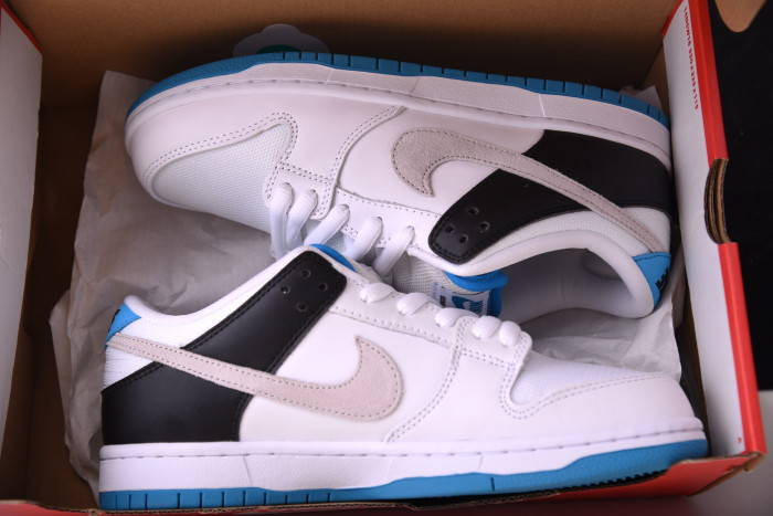 nike sb dunk low laser blue bq6817-101