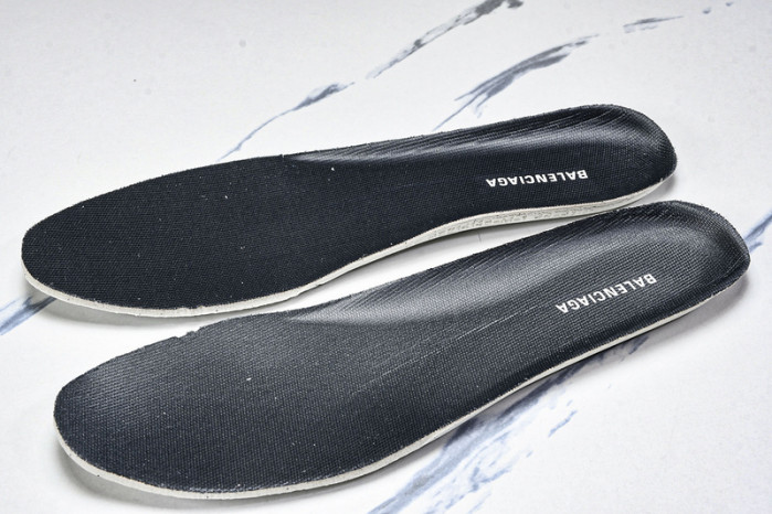 Ba*len*cia*ga Runner 772774-W3RMU-9043