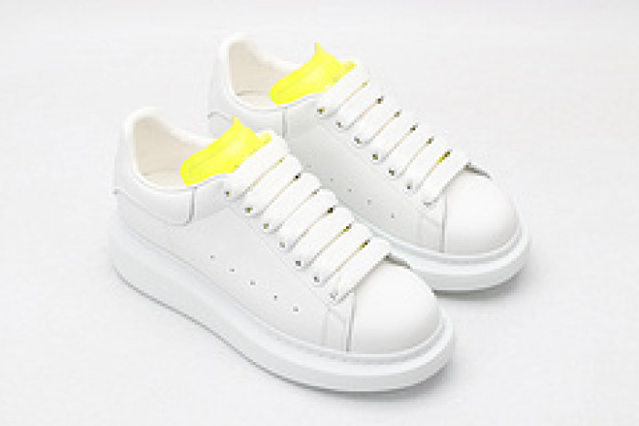 Ale*d*r M*Q*en E2697