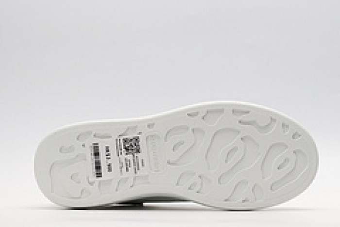 Ale*d*r M*Q*en E2712