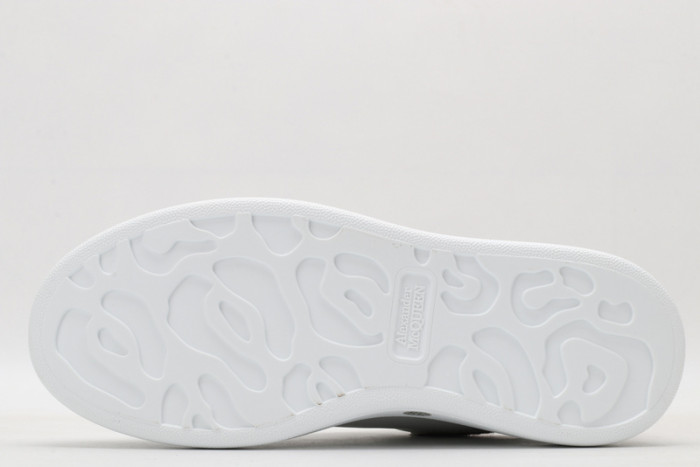 Ale*d*r M*Q*en E2722