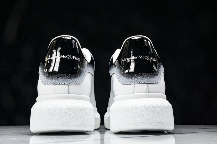 Ale*d*r M*Q*en E2726