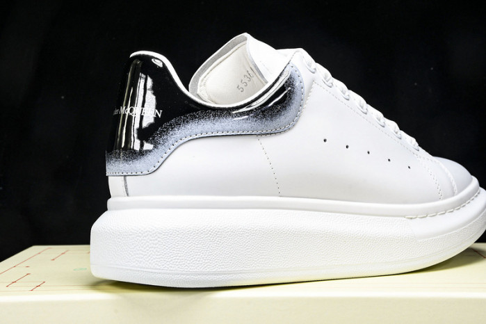 Ale*d*r M*Q*en E2726