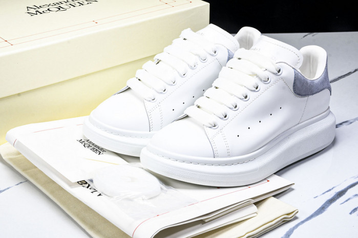 Ale*d*r M*Q*en E2729