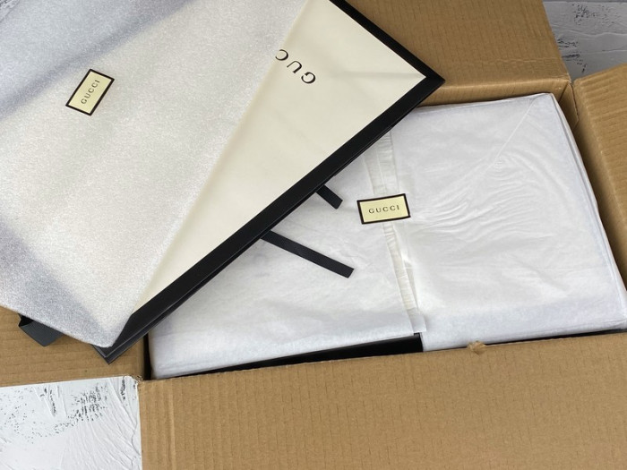 g*u*i ace embroidered low-top sneaker e2271