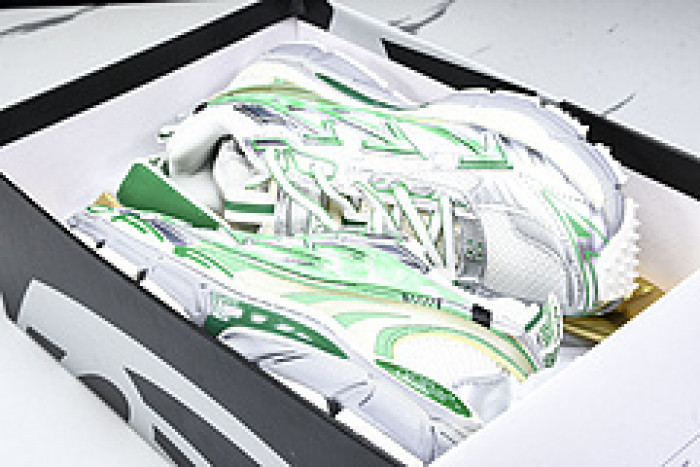 Off-White c/o Virgil Abloh