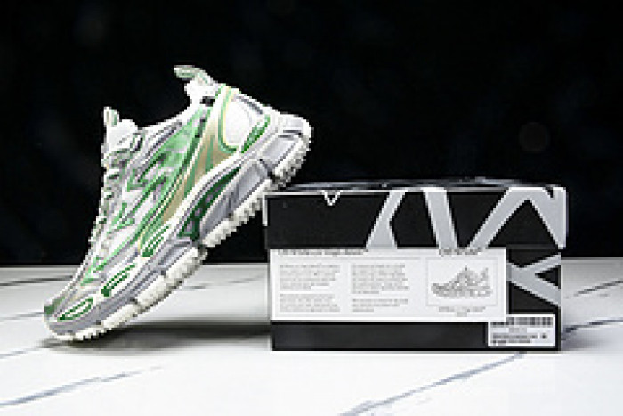 Off-White c/o Virgil Abloh