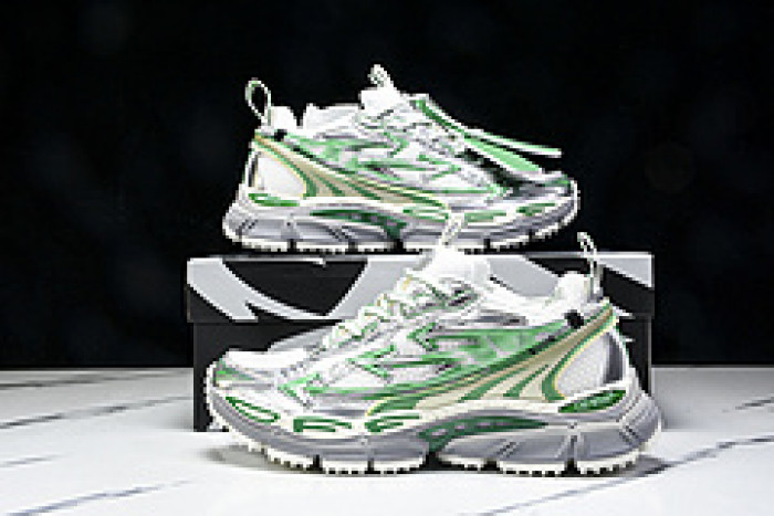 Off-White c/o Virgil Abloh