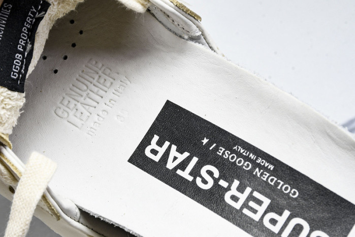 Golden Go*e S*per-Star SNEAKER GG07