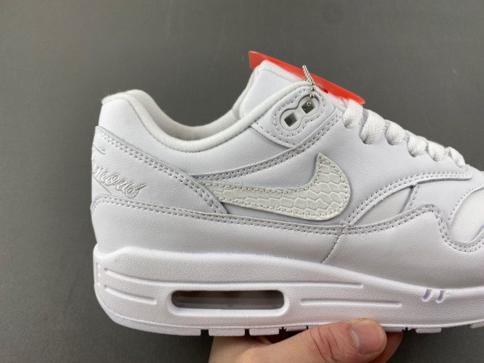 S*p*e x Nike Air Max 1 White HF8813-100