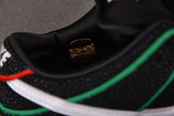 Bronx Girls Skate x Nike SB Dunk Low HV1664-001