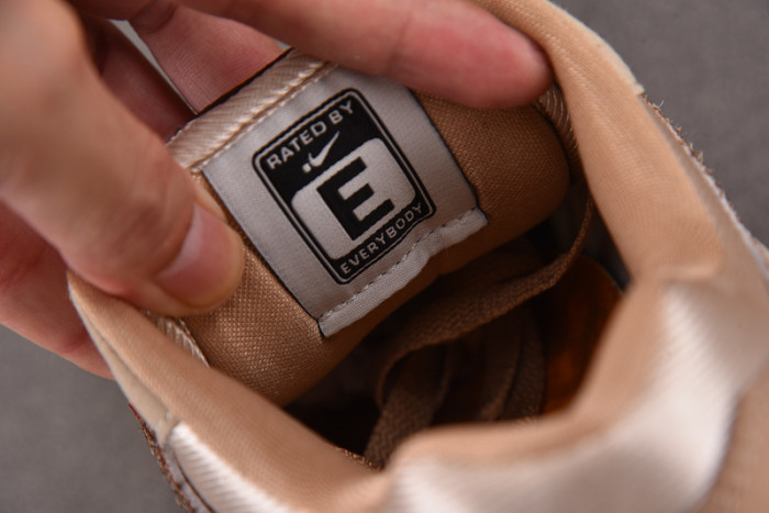 Nike Air Max 1 Low Poly Donkey Kong HV5776-200