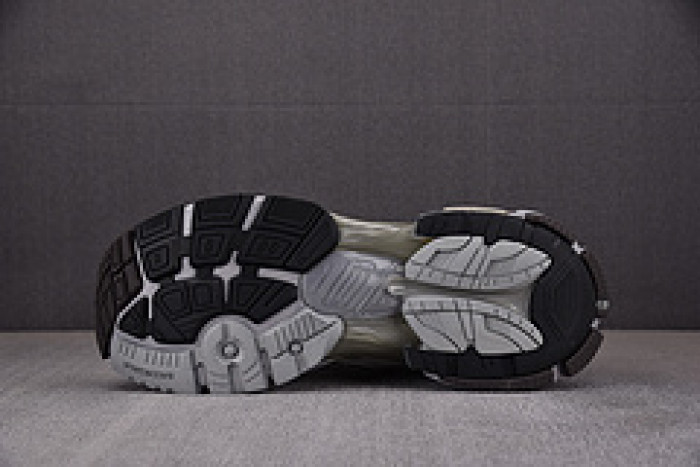 Ba*len*cia*ga Runner 772774 W3RMU 2000