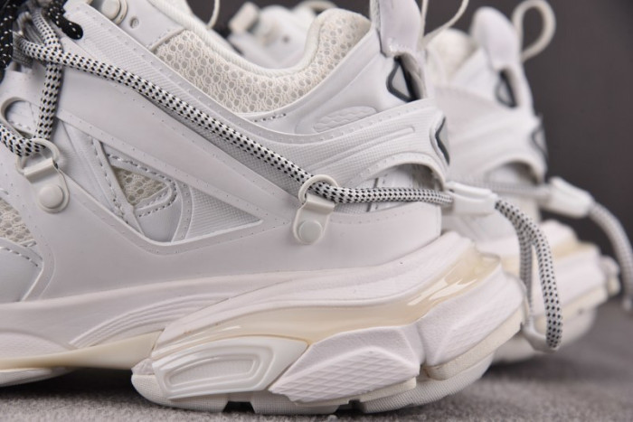 Ba*len*cia*ga TRACK IXEW2508DT234