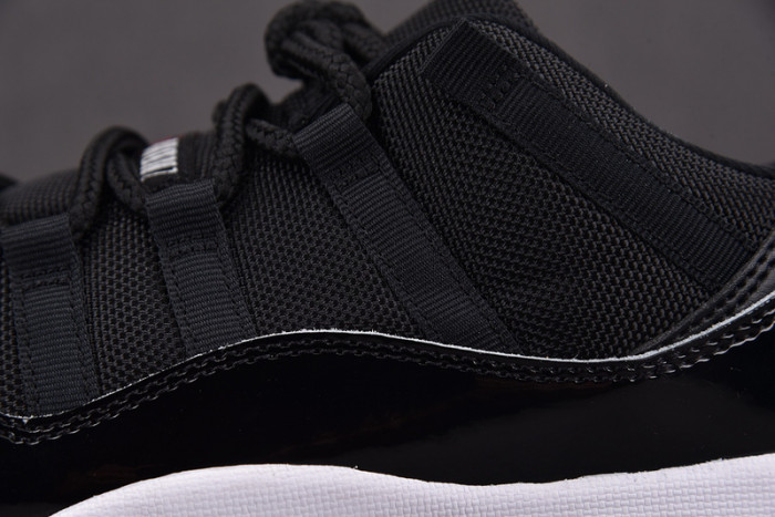 Air Jordan 11 Retro Low Bred FV5104-006