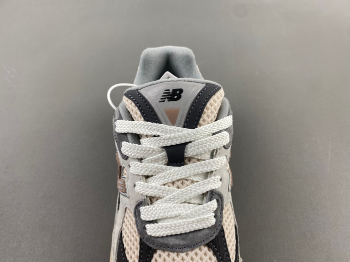 New Balance M2010GRY