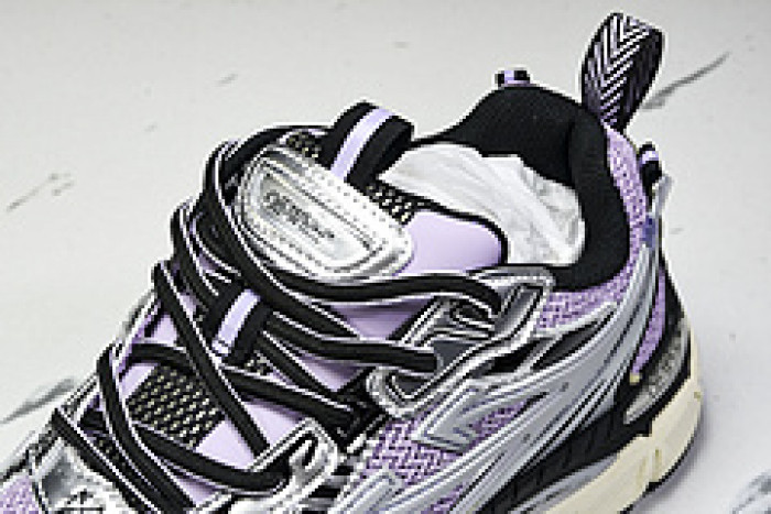 Off-White c/o Virgil Abloh